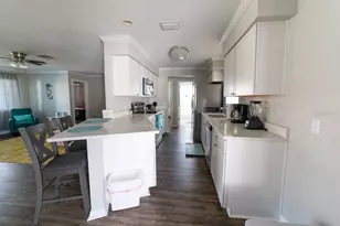 12921 129th Ave, Largo, FL 33774 - Photo 13
