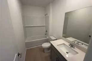 11422 Lake Louisa Ter, Sarasota, FL 34241 - Photo 11