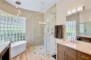 4804 Benchmark Ct, Sarasota, FL 34238 - Photo 35