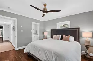 1965 Hibiscus St, Sarasota, FL 34239 - Photo 25