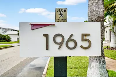 1965 Hibiscus Street, Sarasota, FL 34239 - Photo 7