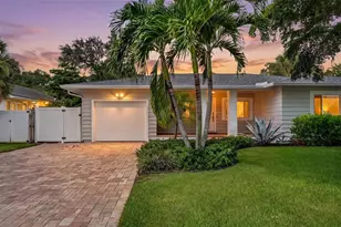 1965 Hibiscus St, Sarasota, FL 34239 - Photo 1