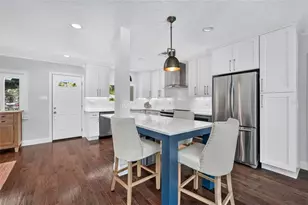 1965 Hibiscus St, Sarasota, FL 34239 - Photo 11