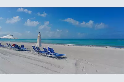 1445 Gulf Of Mexico Drive #101, Longboat Key, FL 34228 - Photo 37