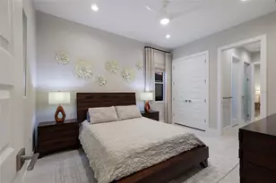 7050 Tamworth Pkwy, Sarasota, FL 34241 - Photo 35