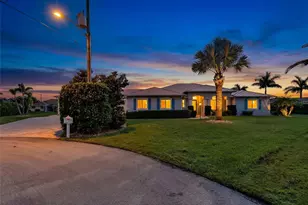 434 E Cashew, Punta Gorda, FL 33955 - Photo 3