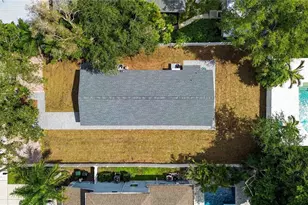 1802 Robinhood St, Sarasota, FL 34231 - Photo 35