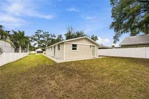 1802 Robinhood St, Sarasota, FL 34231 - Photo 25