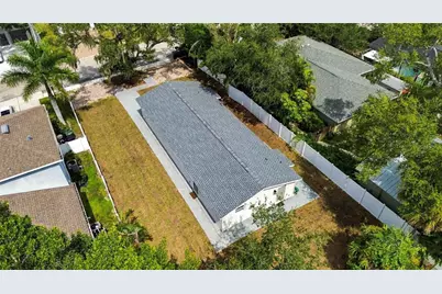 1802 Robinhood Street, Sarasota, FL 34231 - Photo 27