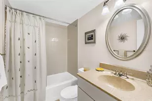 1100 Imperial Dr, Sarasota, FL 34236 - Photo 23