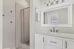 4104 Crabtree Ave, Sarasota, FL 34233 - Photo 21