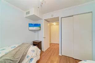 3893 Lake Bayshore Dr, Bradenton, FL 34205 - Photo 21