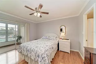 3893 Lake Bayshore Dr, Bradenton, FL 34205 - Photo 15