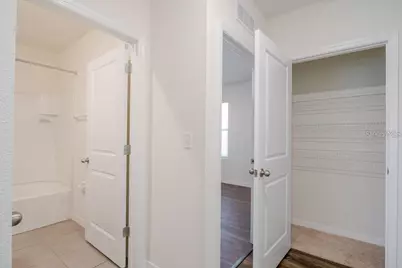 10945 Trailing Vine Drive, Tampa, FL 33610 - Photo 13