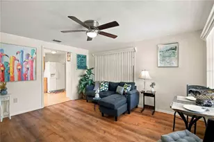 2127 Shawnee St, Sarasota, FL 34231 - Photo 7