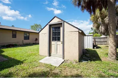 2127 Shawnee Street, Sarasota, FL 34231 - Photo 25
