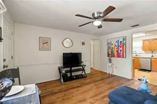 2127 Shawnee St, Sarasota, FL 34231 - Photo 9