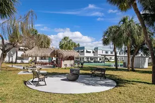5217 81st St N, Saint Petersburg, FL 33709 - Photo 13
