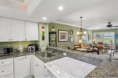 1300 N Portofino Drive #105, Sarasota, FL 34242 - Photo 5