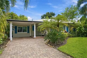 2174 Bougainvillea St, Sarasota, FL 34239 - Photo 1