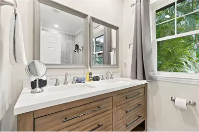 2174 Bougainvillea Street, Sarasota, FL 34239 - Photo 25