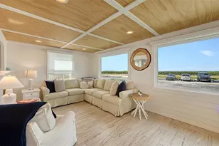 3710 Gulf Of Mexico Dr, Longboat Key, FL 34228 - Photo 11