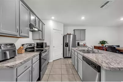 988 Cambridge Drive, Winter Haven, FL 33881 - Photo 7