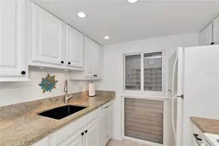 717 Pine Run Dr, Osprey, FL 34229 - Photo 11