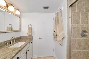 717 Pine Run Dr, Osprey, FL 34229 - Photo 17