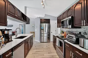 1881 Summer Walk Cir, Sarasota, FL 34232 - Photo 11
