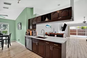 1881 Summer Walk Cir, Sarasota, FL 34232 - Photo 15