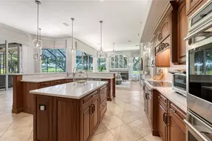 3194 Charles MacDonald Dr, Sarasota, FL 34240 - Photo 15
