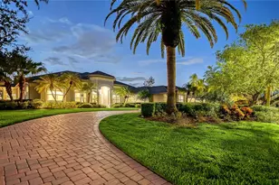 3194 Charles MacDonald Dr, Sarasota, FL 34240 - Photo 3