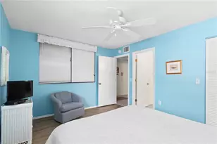 220 Lakewood Dr, Bradenton, FL 34210 - Photo 29