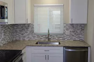 3708 Lake Bayshore Dr, Bradenton, FL 34205 - Photo 3