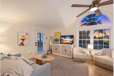 215 67th Street #6, Holmes Beach, FL 34217 - Photo 11
