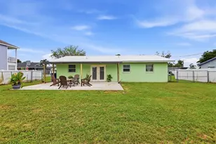 340 51st Street W, Palmetto, FL 34221 - Photo 23