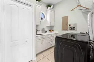 908 Bayshore Dr, Terra Ceia, FL 34250 - Photo 45