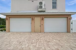 908 Bayshore Dr, Terra Ceia, FL 34250 - Photo 95