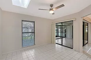 4799 Oak Forest Dr W, Sarasota, FL 34231 - Photo 27