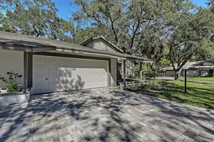 4799 Oak Forest Dr W, Sarasota, FL 34231 - Photo 3
