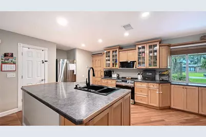 5107 Woodlawn Circle W, Palmetto, FL 34221 - Photo 7