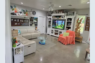 390 Henderson Avenue, Seffner, FL 33584 - Photo 7