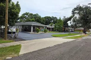 390 Henderson Ave, Seffner, FL 33584 - Photo 3