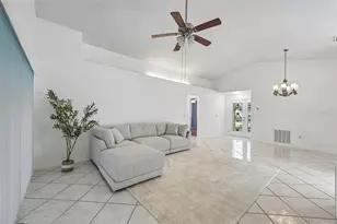 5684 Alden Garden Way, Sarasota, FL 34235 - Photo 9