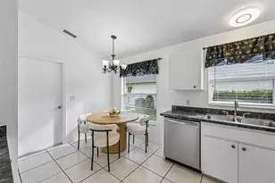 5684 Alden Garden Way, Sarasota, FL 34235 - Photo 17
