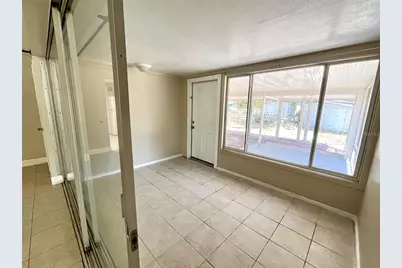 712 67th Avenue W, Bradenton, FL 34207 - Photo 15