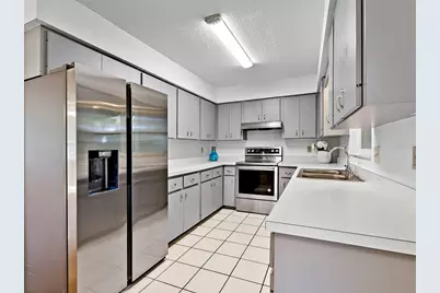 4260 Bell Avenue, Sarasota, FL 34231 - Photo 7
