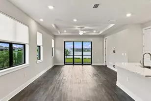 18519 Dayspring Pl, Venice, FL 34293 - Photo 9