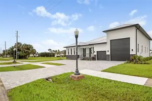 801 Royal Poinciana, Punta Gorda, FL 33955 - Photo 3